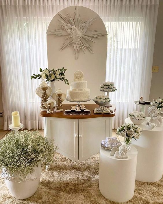 Como Montar uma Mesa de Doces Encantadora para Batizado