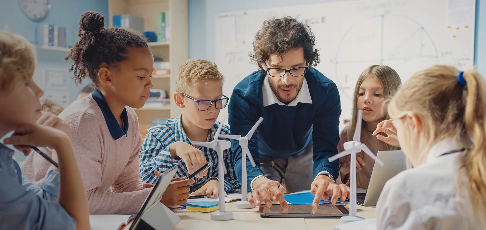 Como planejar eventos de arrecadação na escola dos filhos