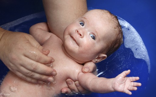 Massagem Relaxante Pós-Banho: Um Ritual de Carinho para Seu Bebê