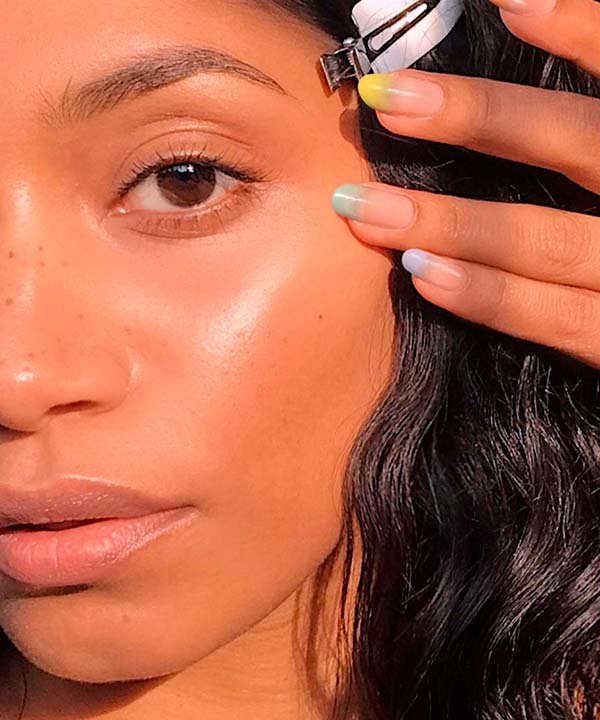 Como tratar cravos pretos persistentes no queixo