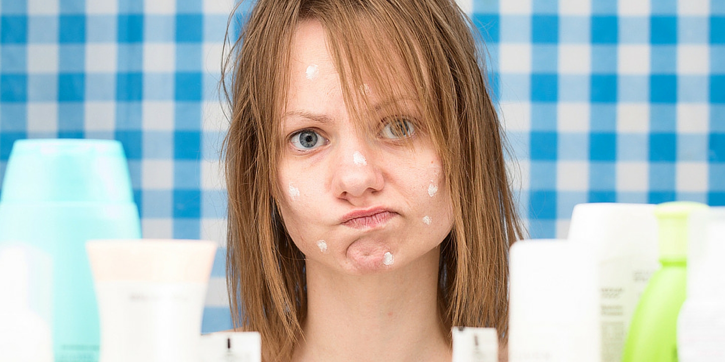 como tratar cravos pretos persistentes no queixo