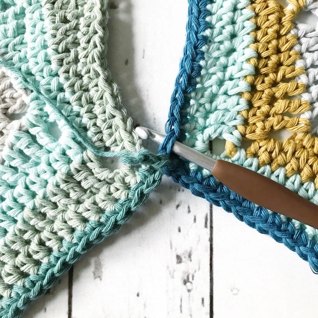 como unir motivos de croche passo a passo