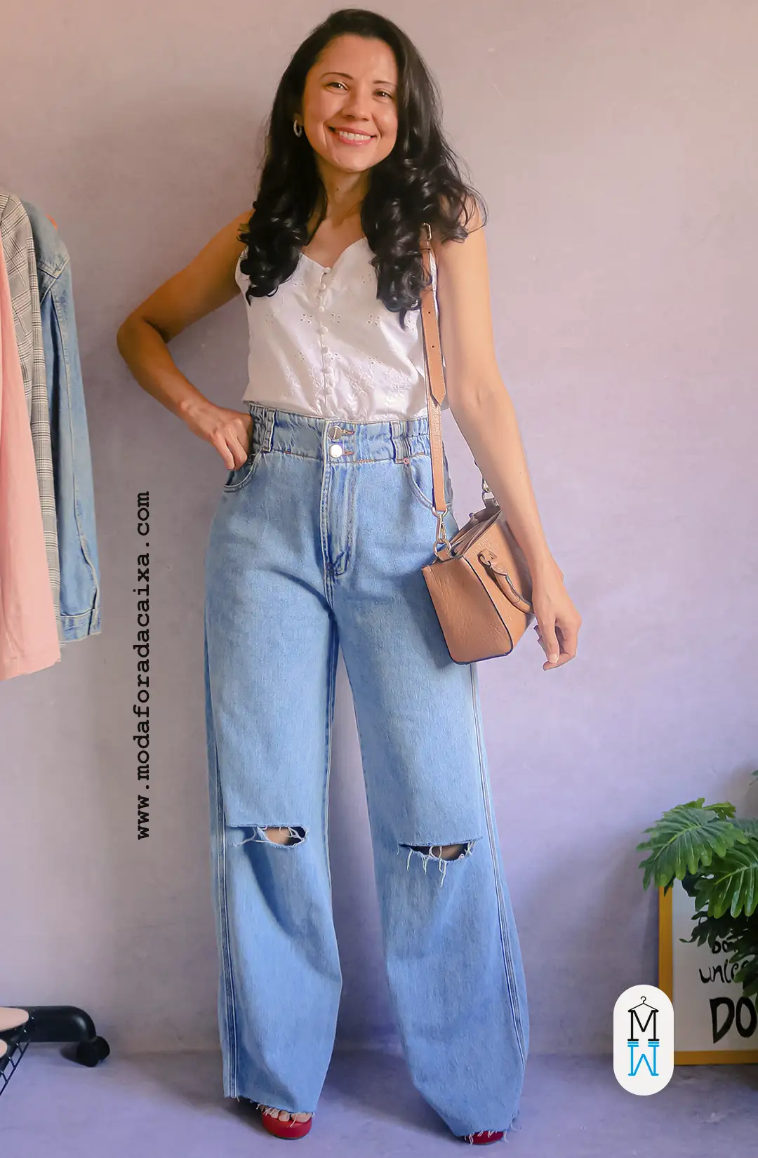 calça wide leg com tênis