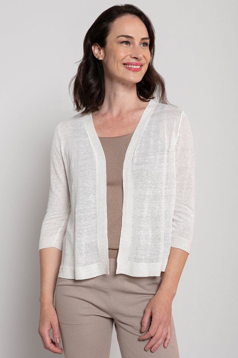 Acessórios Essenciais para Valorizar Seu Cardigan Como Blusa