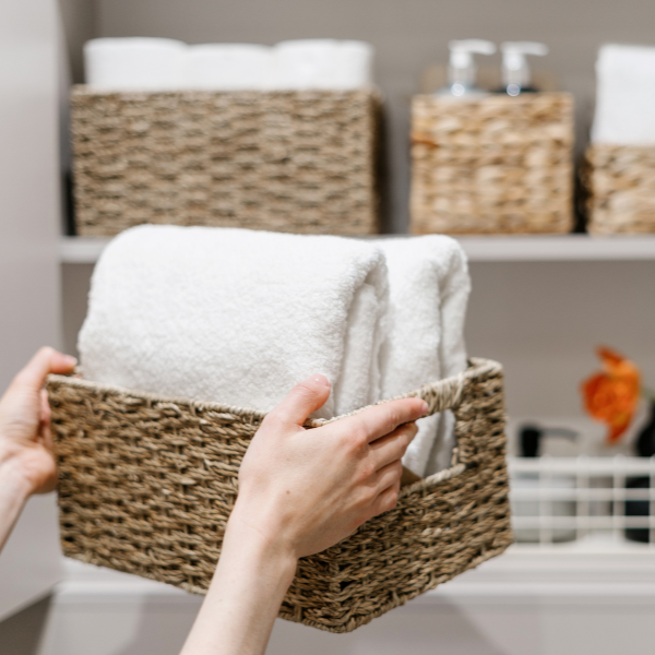 Como escolher o cesto de palha ideal para o seu banheiro