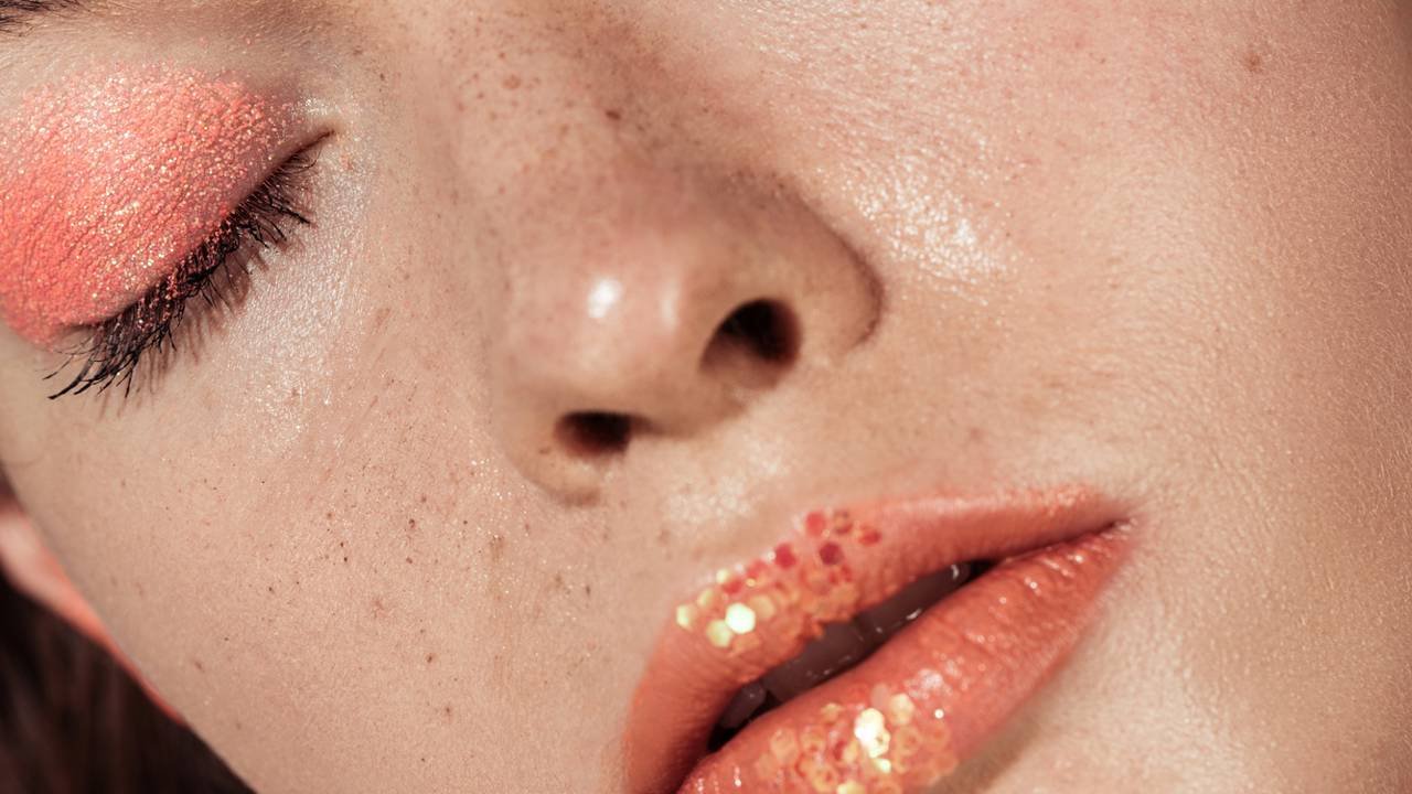 Guia Completo: Iluminador Líquido para Cada Tipo de Pele