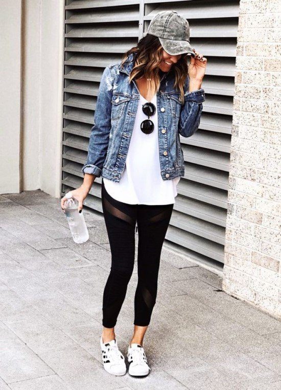 Guia Completo: Como Transformar Sua Legging em Peça Chique para o Dia a Dia; Legging Além da Academia: 7 Looks Essenciais para Arrasar no Estilo Urbano; O Segredo da Legging Elegante: Escolha o Tecido Certo e os Acessórios Perfeitos; Desvendando a Legging: Calçados e Sobreposições que Elevam Seu Visual; De Esportiva a Sofisticada: Como Usar Legging em Qualquer Ocasião (e o que Evitar!)