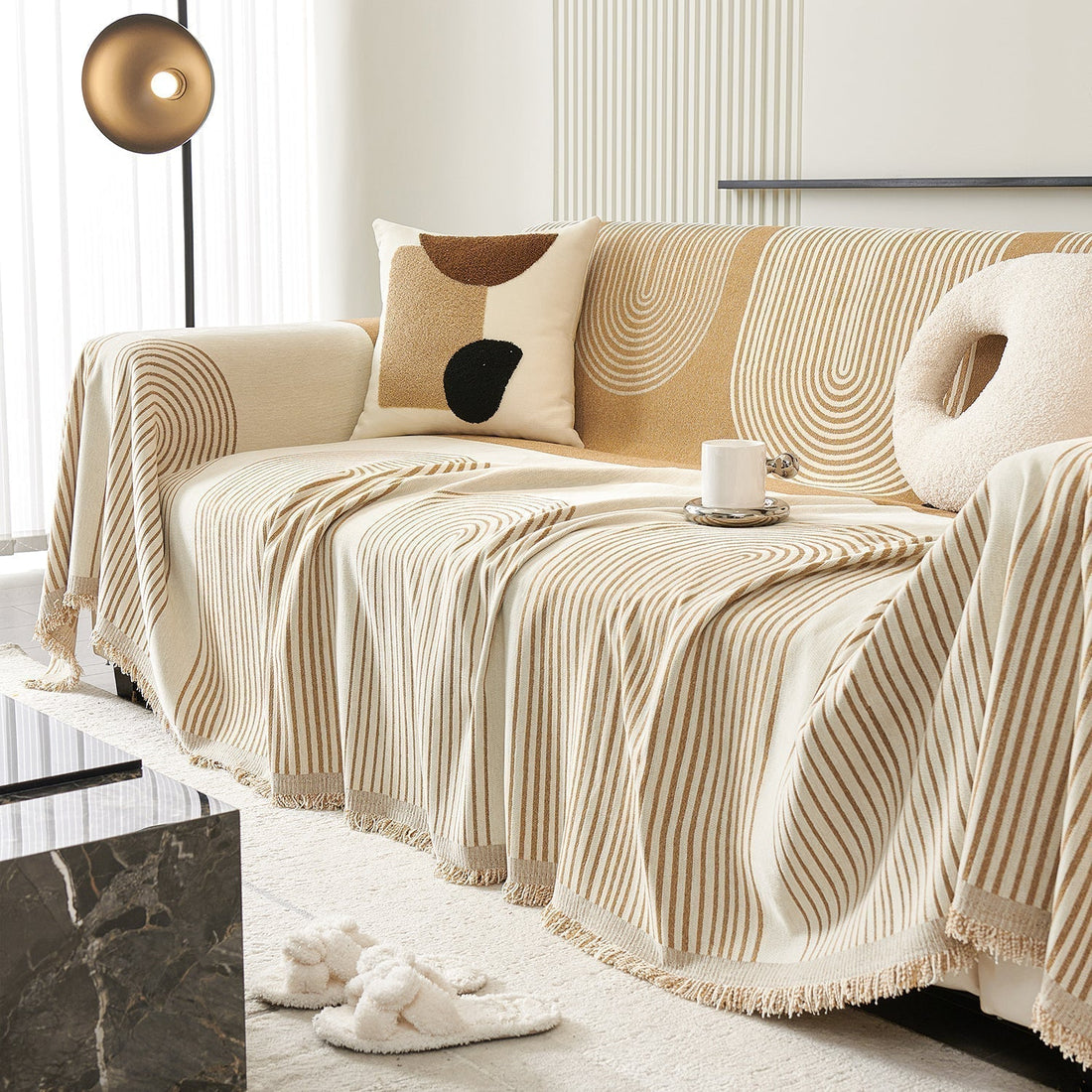 Como Combinar Almofadas e Mantas para um Sofá de Linho Perfeito