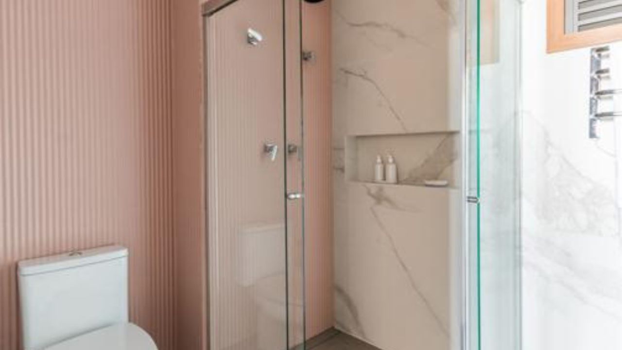 Iluminação de LED no Nicho do Banheiro: Um Toque de Modernidade e Funcionalidade