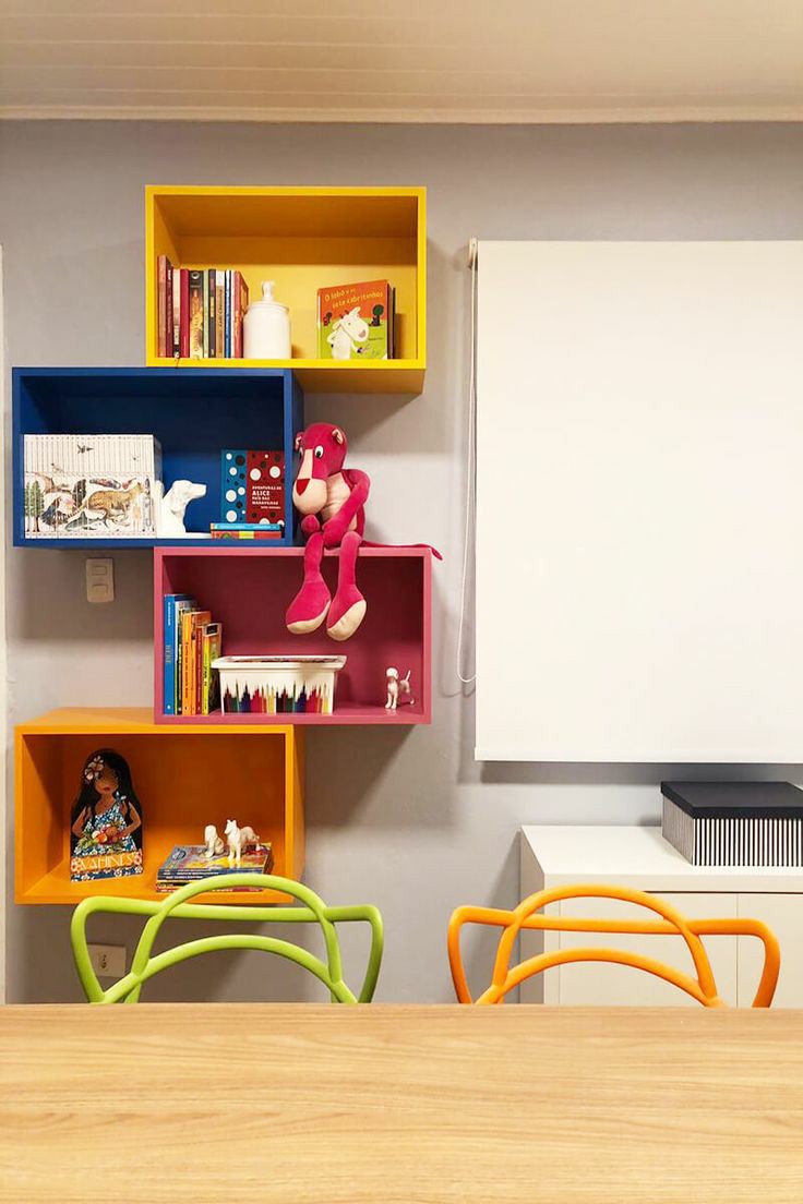 como instalar nichos hexagonais coloridos em parede drywall