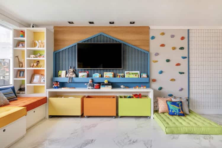 nichos coloridos MDF ou plástico qual melhor para crianças