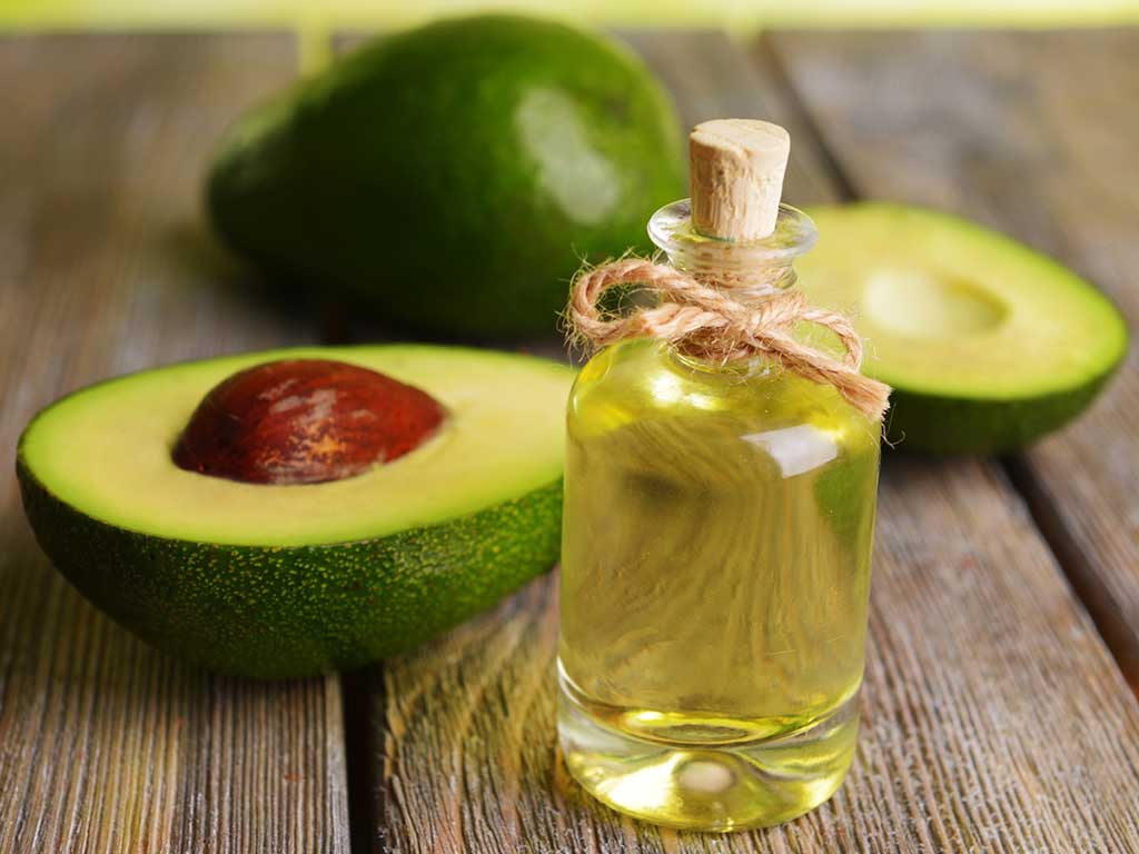 regeneração da pele com óleo de abacate