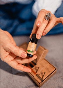 como usar óleos essenciais na pele com segurança