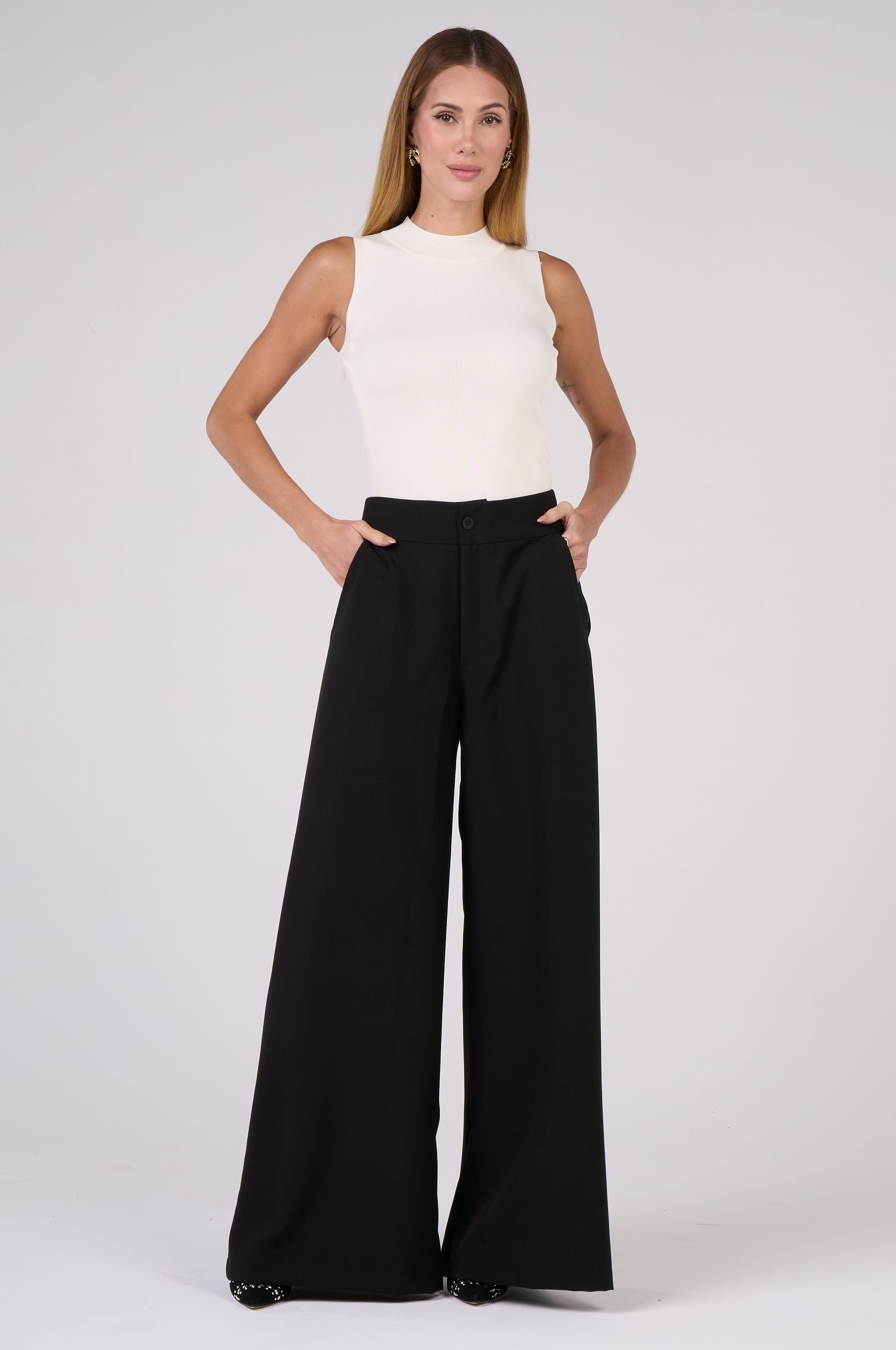 looks com calça pantalona preta