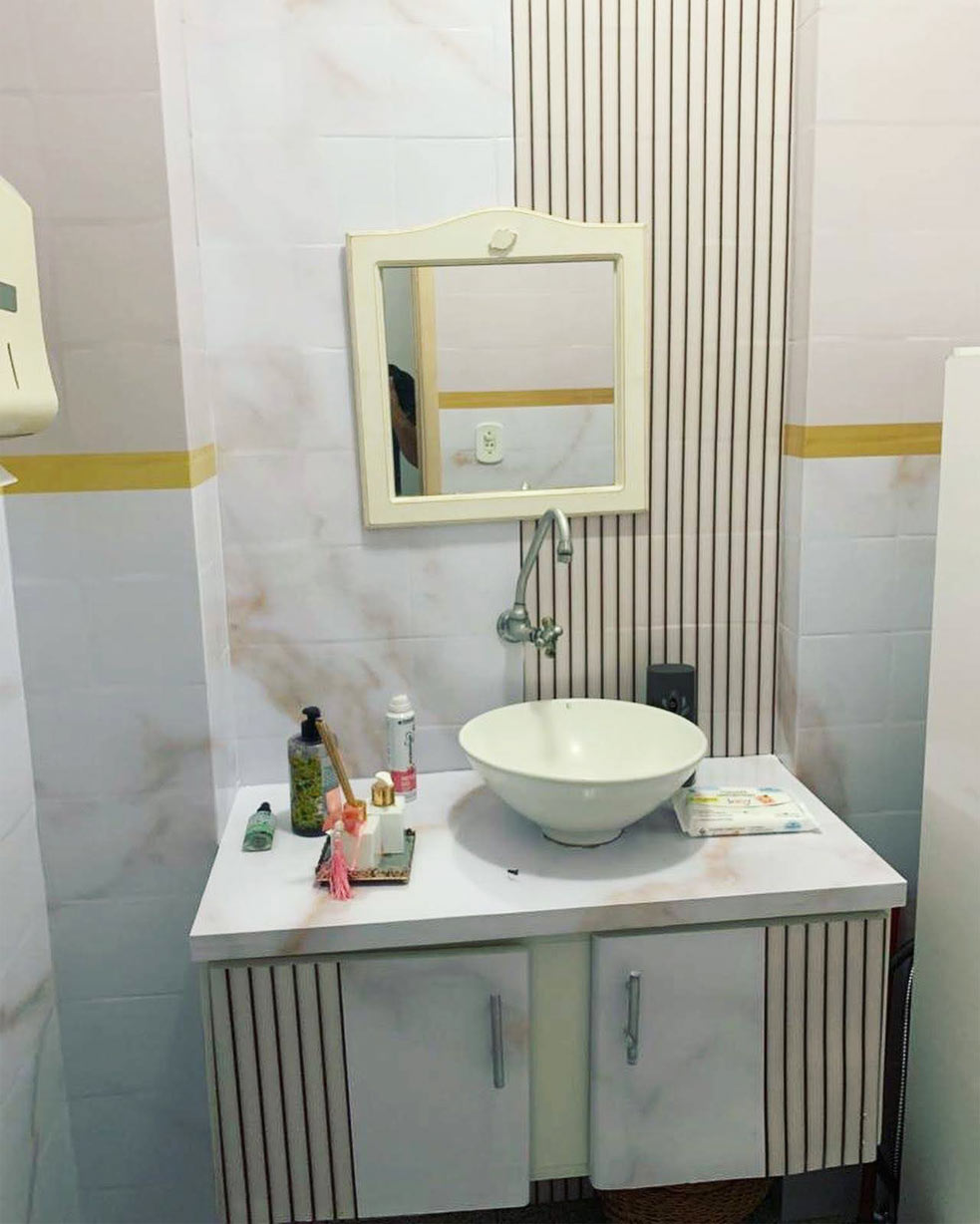 Como usar papel de parede no lavabo: dicas de umidade