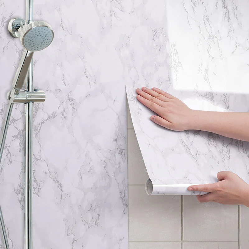 aplicação de papel de parede em lavabo com umidade