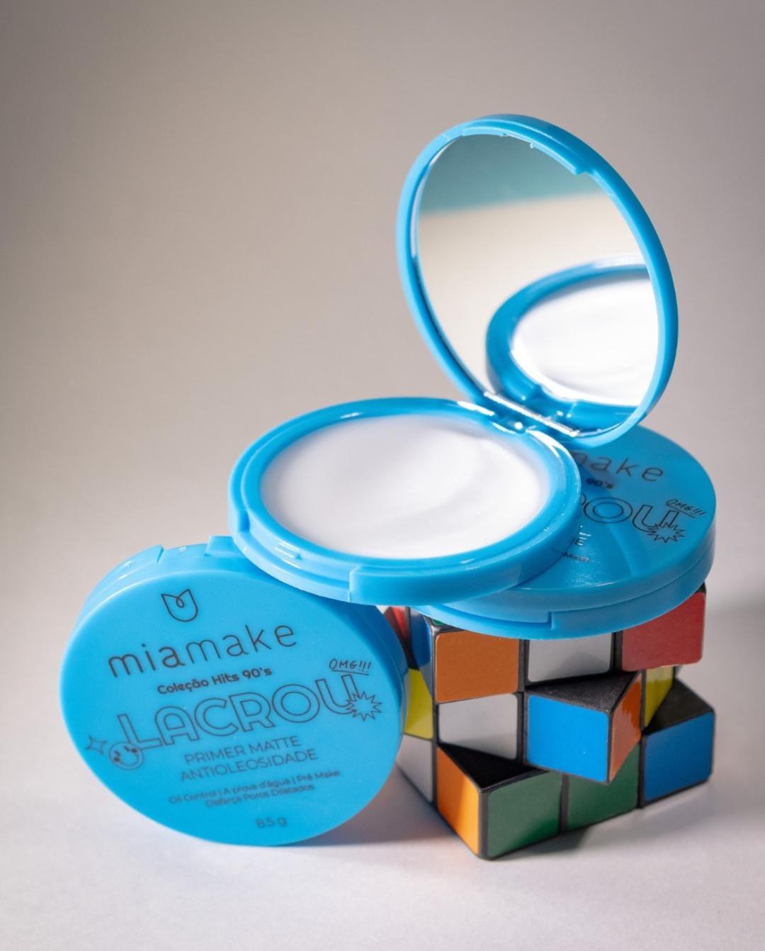 Como usar primer facial para fechar poros e fixar make