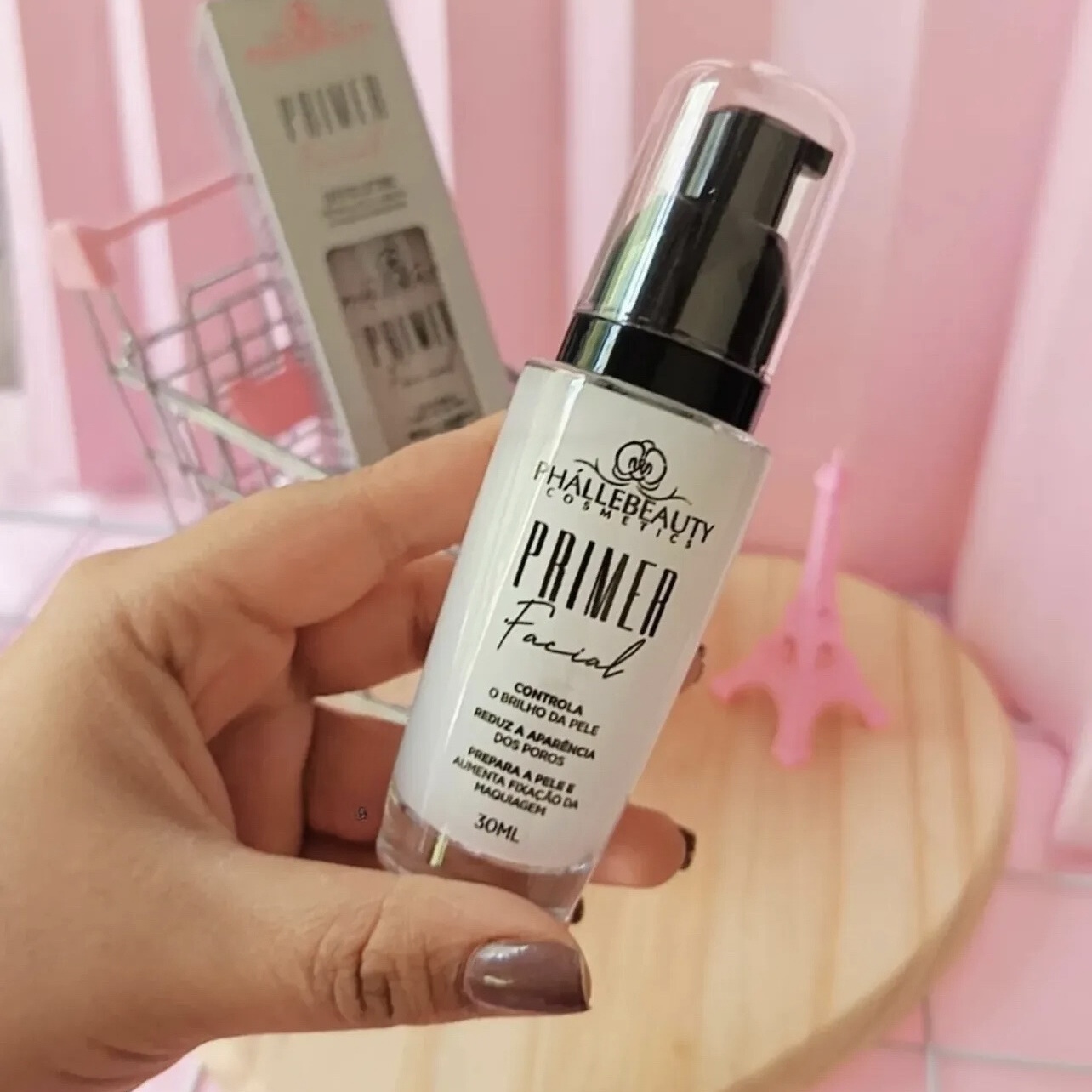 Como usar primer facial para fechar poros e fixar make