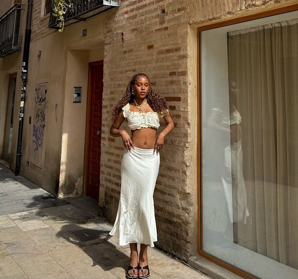 Como usar saia de cetim (slip skirt) no dia a dia