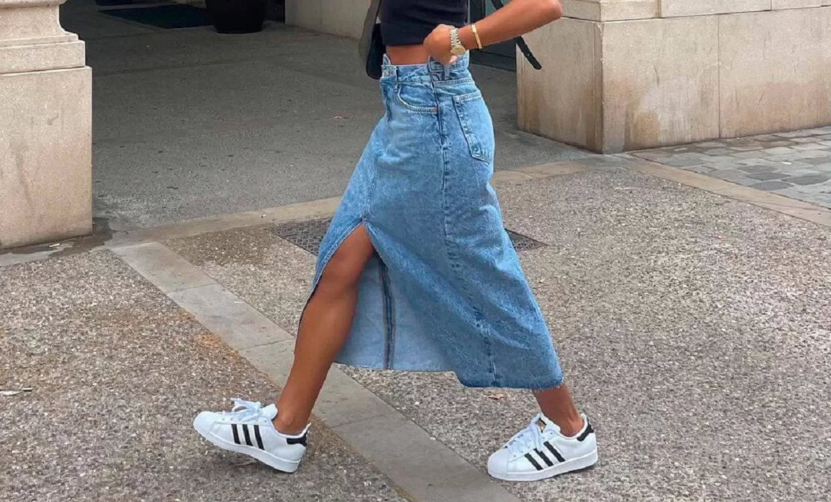 saia midi e tênis para ambiente corporativo