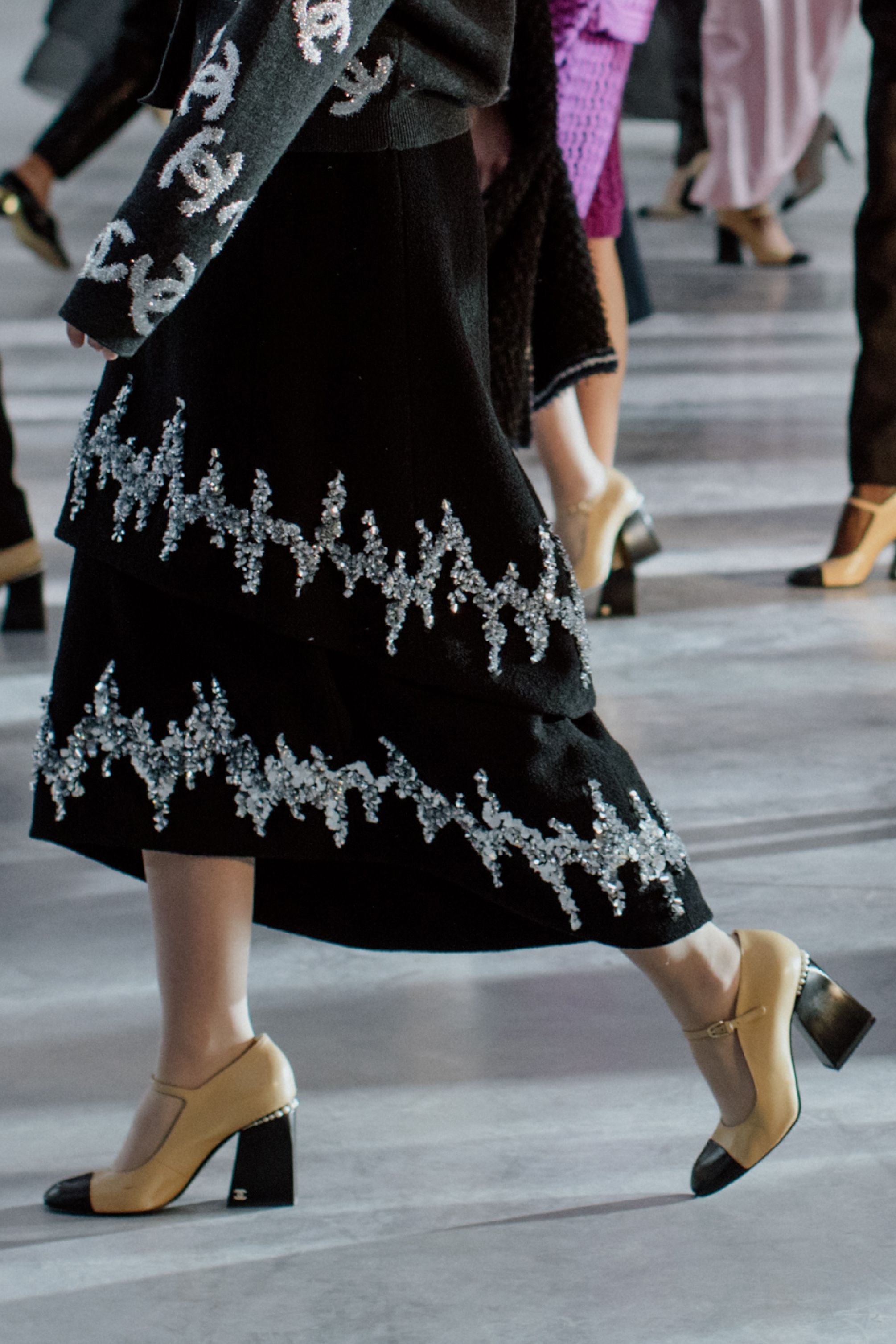 como usar sapato chanel bicolor