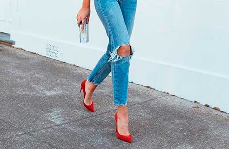 Como usar scarpin de bico fino com jeans destroyed