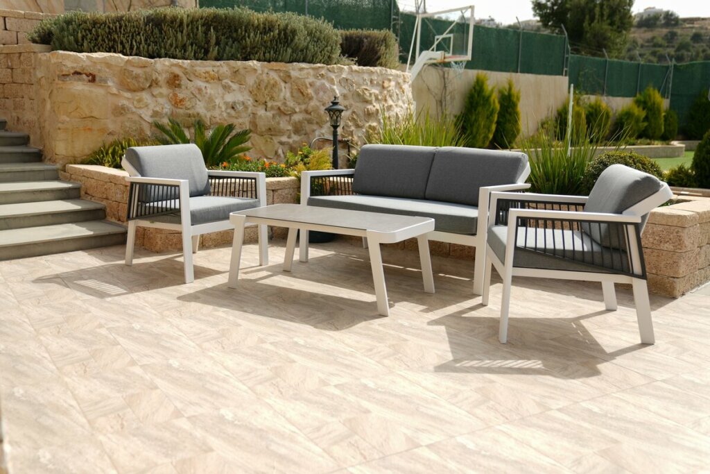 Como usar tecidos impermeáveis em áreas externas