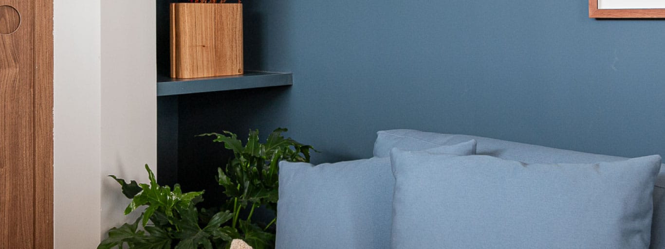 O Poder da Madeira Clara na Decoração com Paletas Suaves