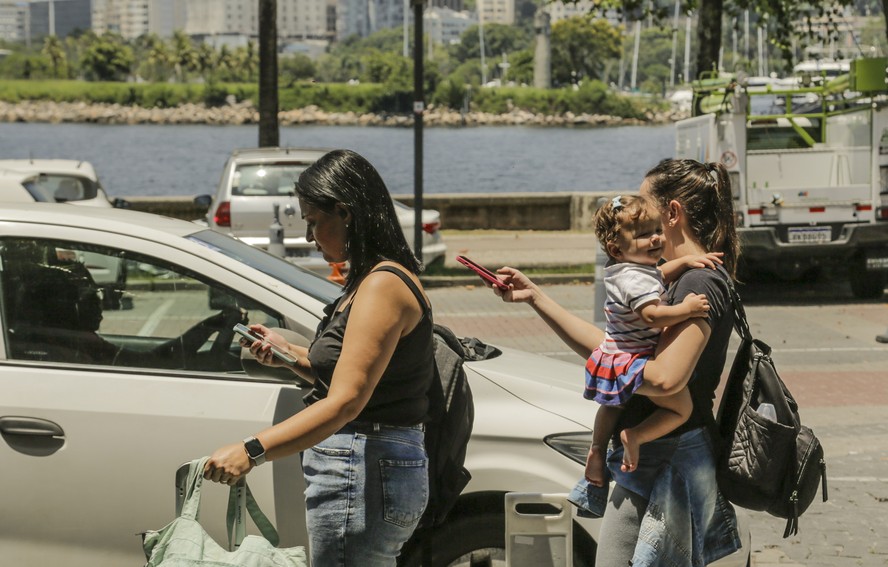 como usar bolt no exterior com segurança
