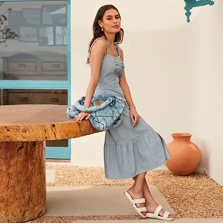 Vestido Longo para Baixinhas: Dicas para Alongar a Silhueta com Estilo