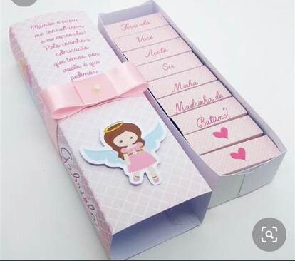 Convite para Madrinha: Opções Físicas vs. Digitais e Qual Escolher