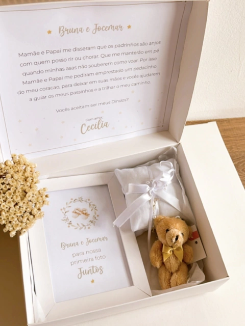 Presentes Personalizados para Madrinhas: Ideias Além do Convite