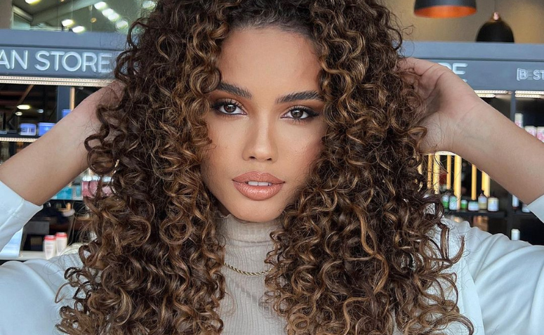 erros ao pintar cabelo morena