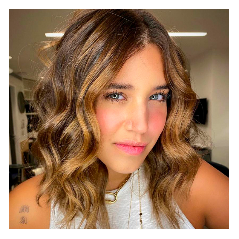 cabelo com reflexos naturais