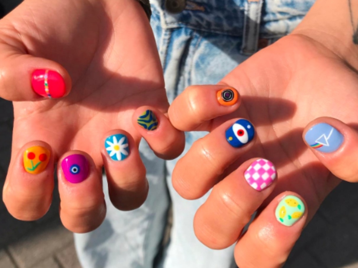 melhores cores de esmalte para unhas curtas e grossas