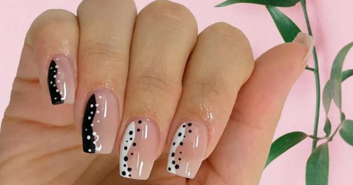 cores de esmalte que combinam com roupa preta