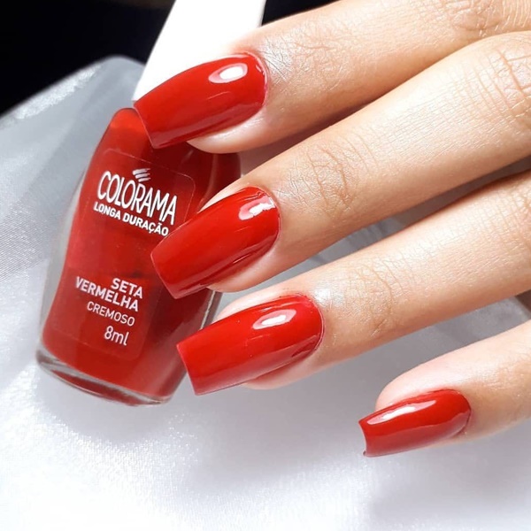 esmalte vinho escuro