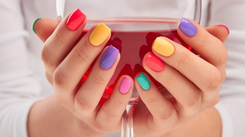 cores de esmalte para pele morena