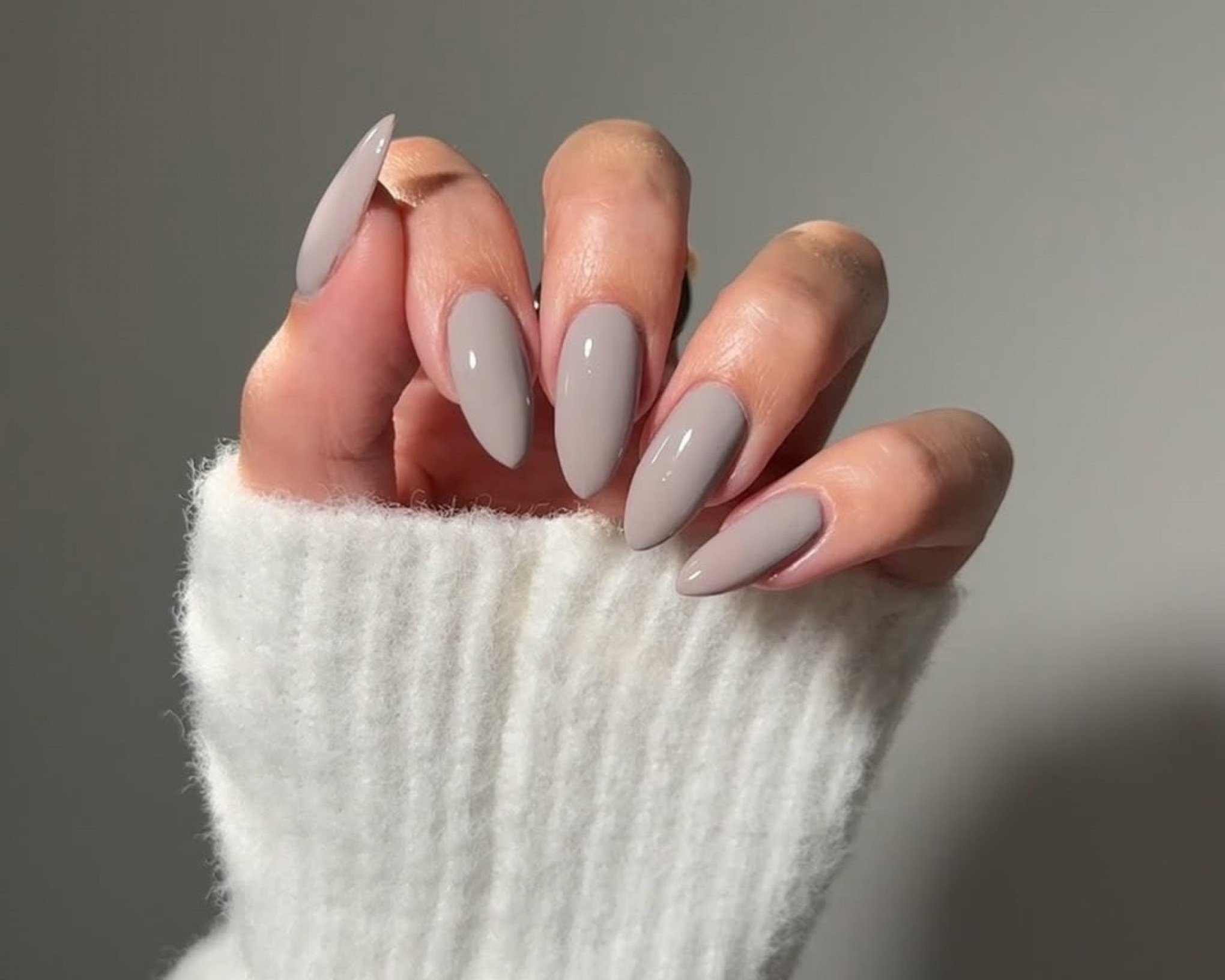 esmalte para unha amendoada