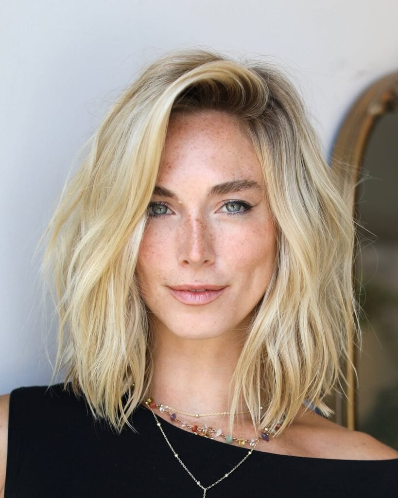 corte bob médio para rejuvenescer