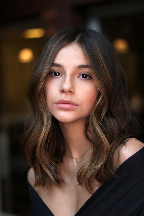 corte médio com franja para pouco cabelo