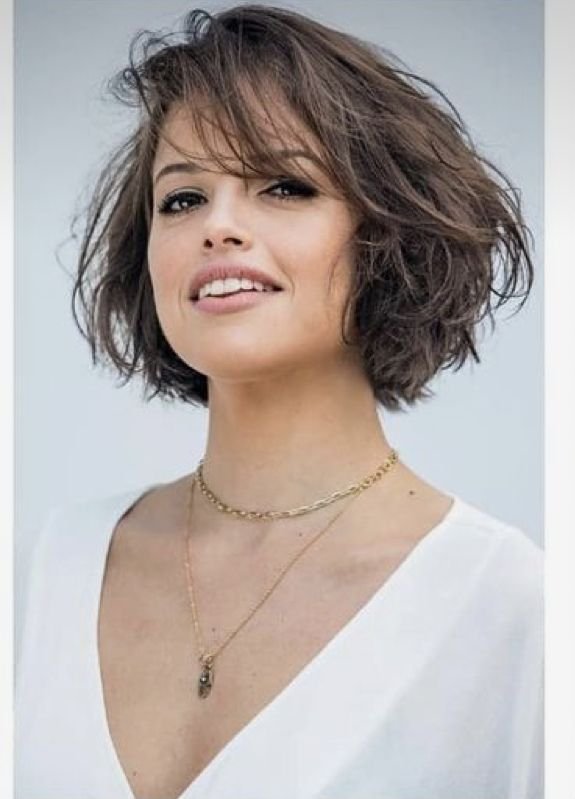 erros comuns ao cortar cabelo no ombro