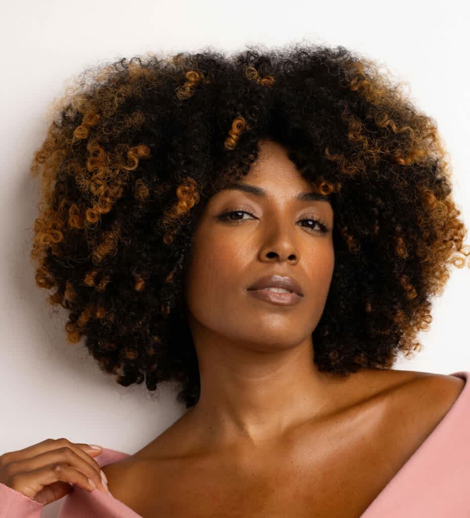 corte que deixa o cabelo volumoso