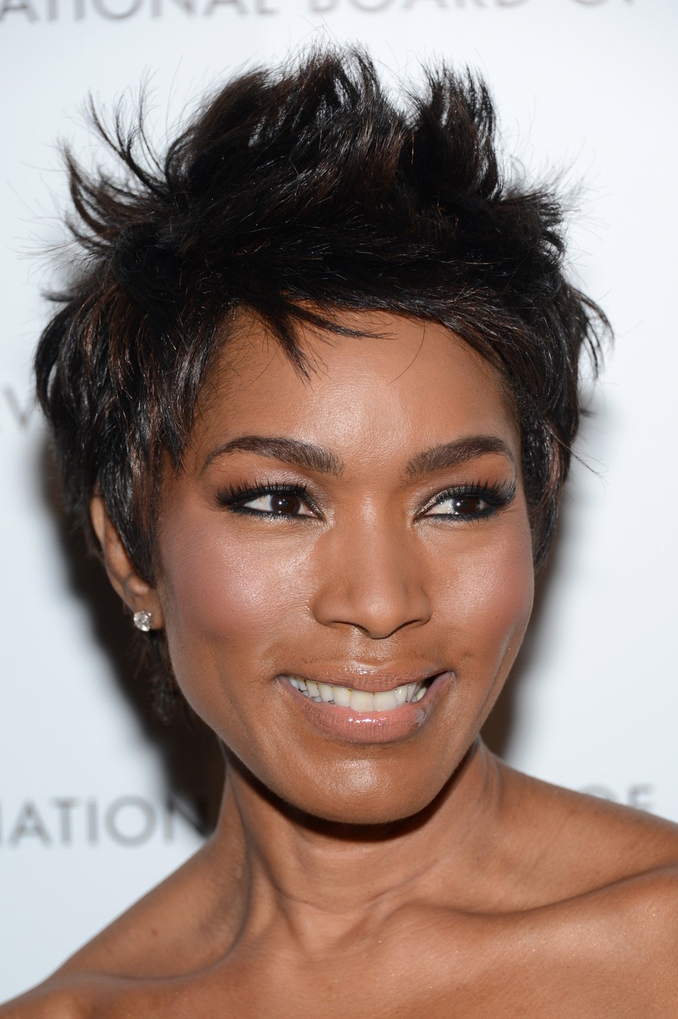 erros comuns ao cortar cabelo fino para dar volume