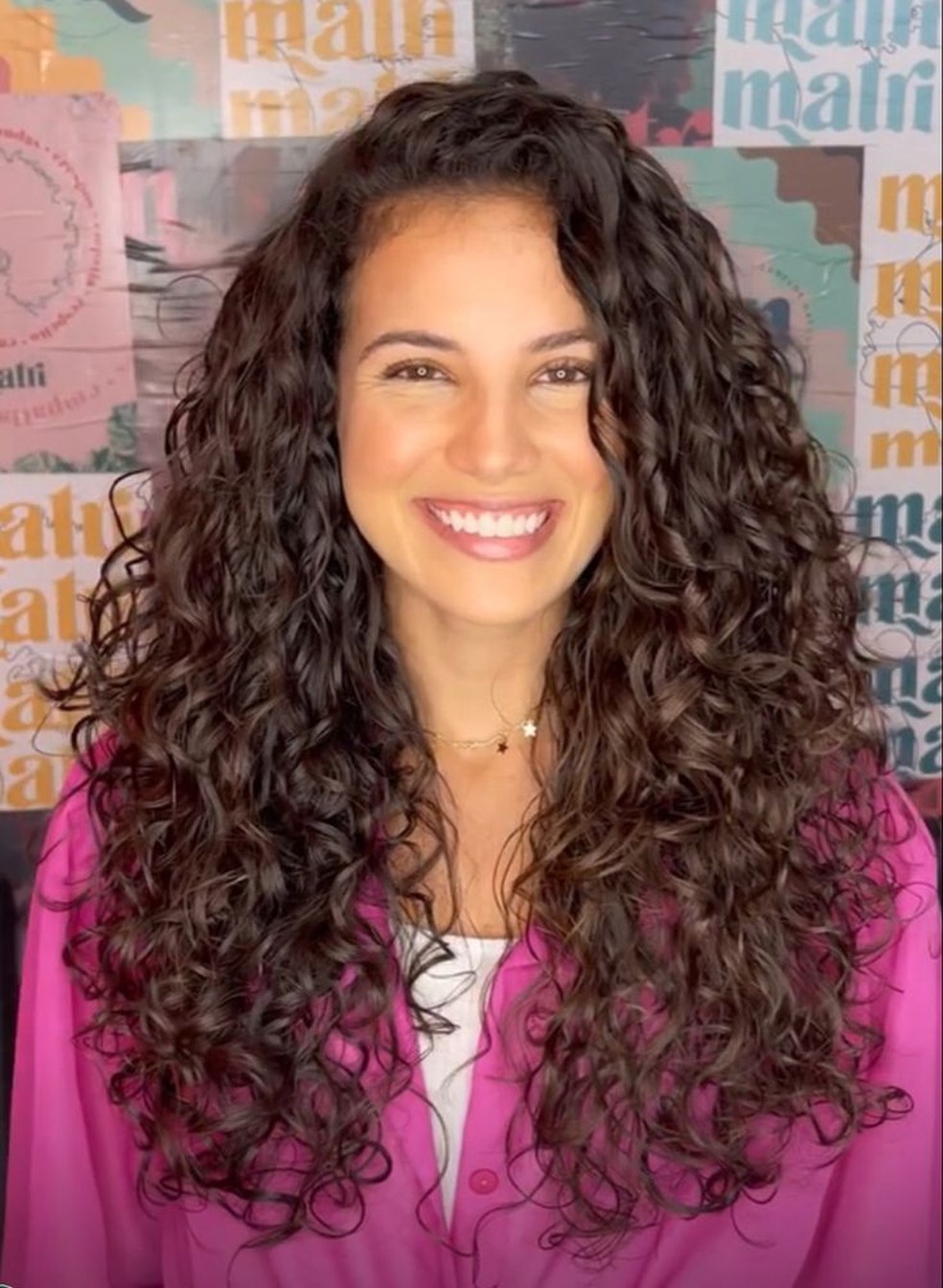 corte em camadas vs corte reto para cabelo ondulado longo