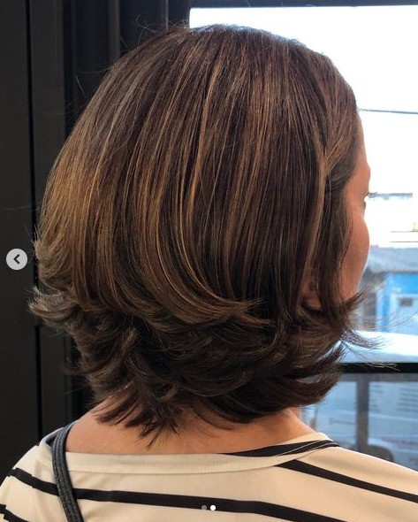 cortes de cabelo que rejuvenescem 50 anos