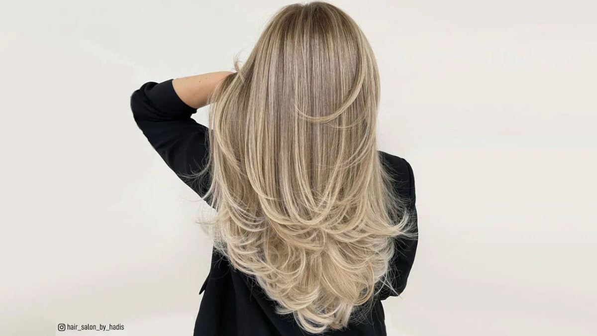 cortes de cabelo em camadas para rosto quadrado
