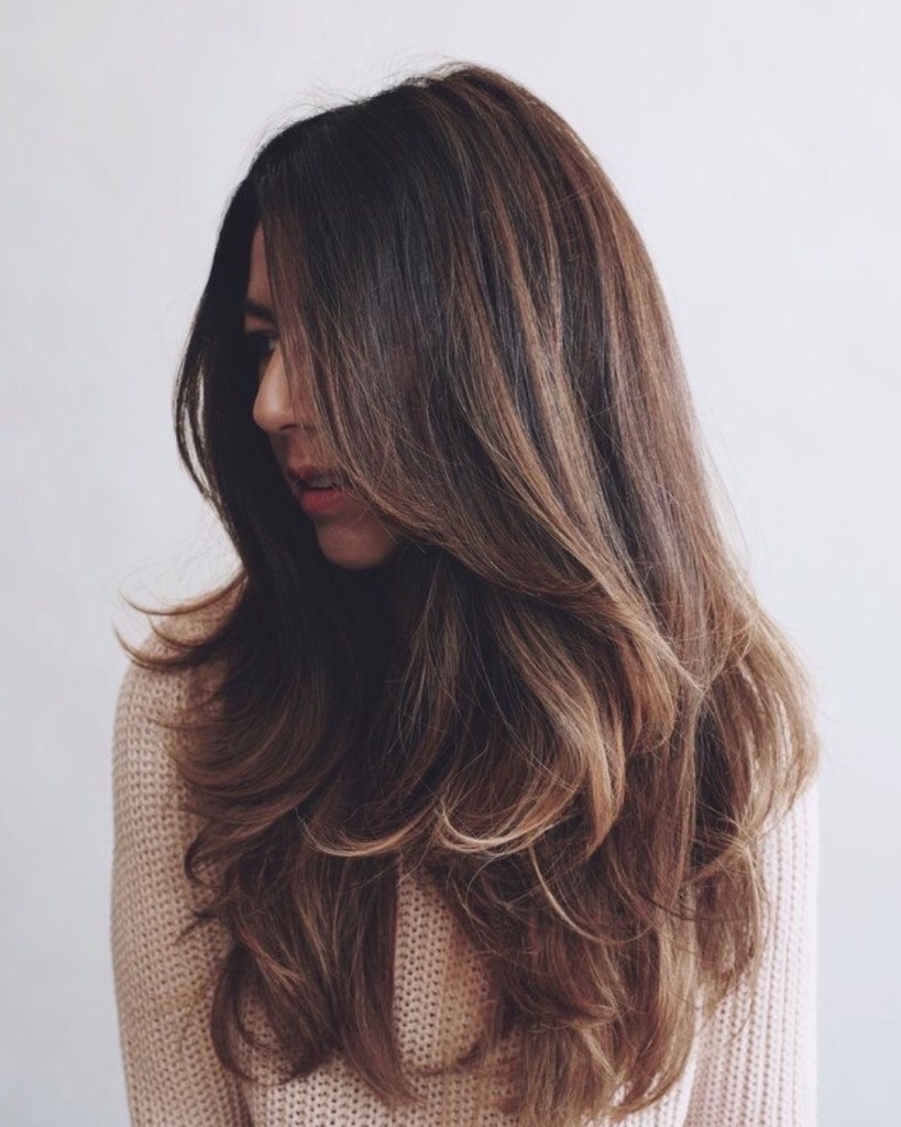 cortes de cabelo em camadas para cabelo cacheado
