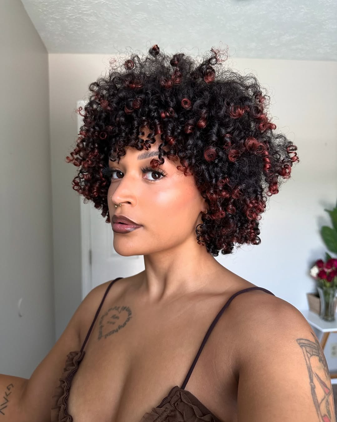 cortes de cabelo em camadas para cabelo crespo