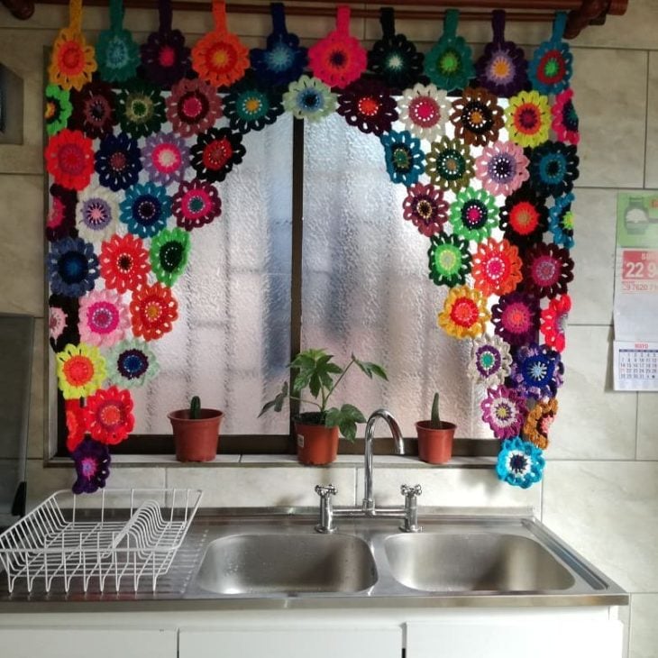 Passo a Passo: Faça Sua Própria Cortina de Crochê para Pia